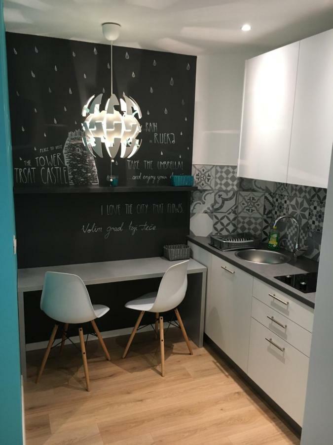 Adria Apartment Rijeka Exterior photo